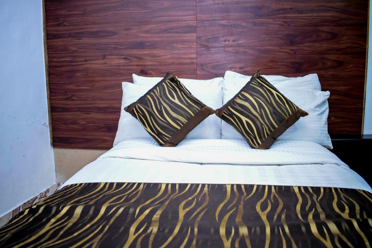 Simba Village Relax Inn Eldoret Buitenkant foto